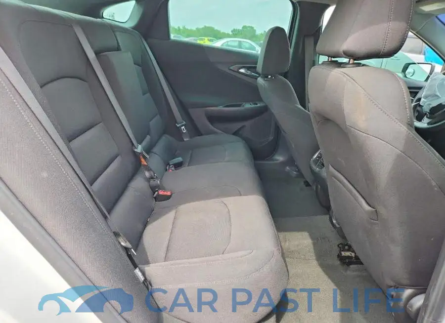 1G1ZD5ST3LF131630# 10