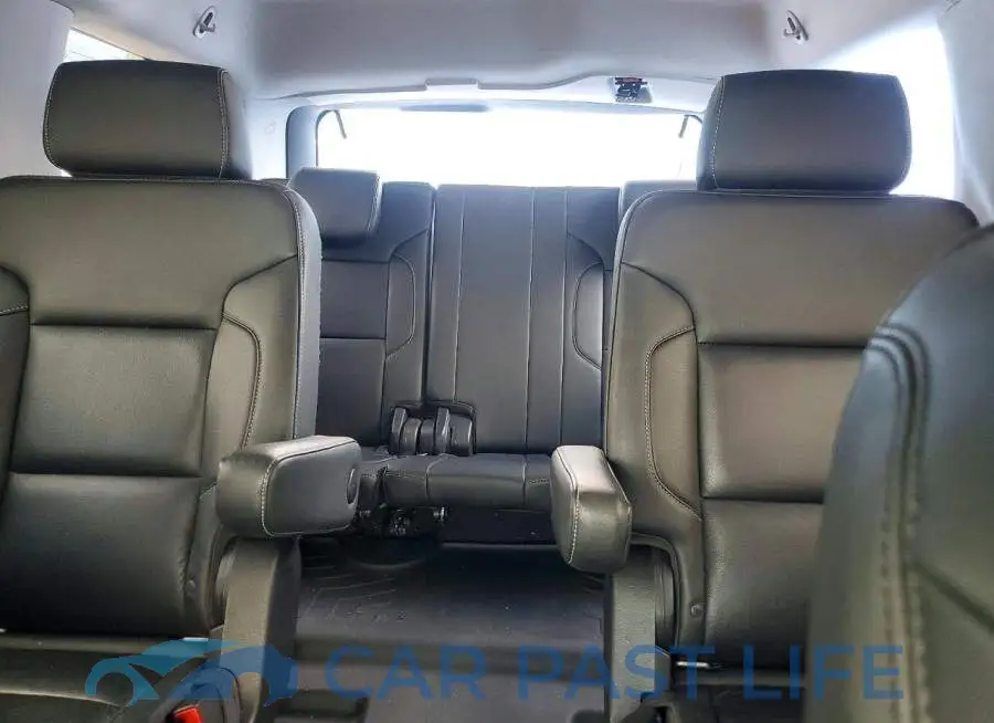 1GNSKBKC9JR326261# 10