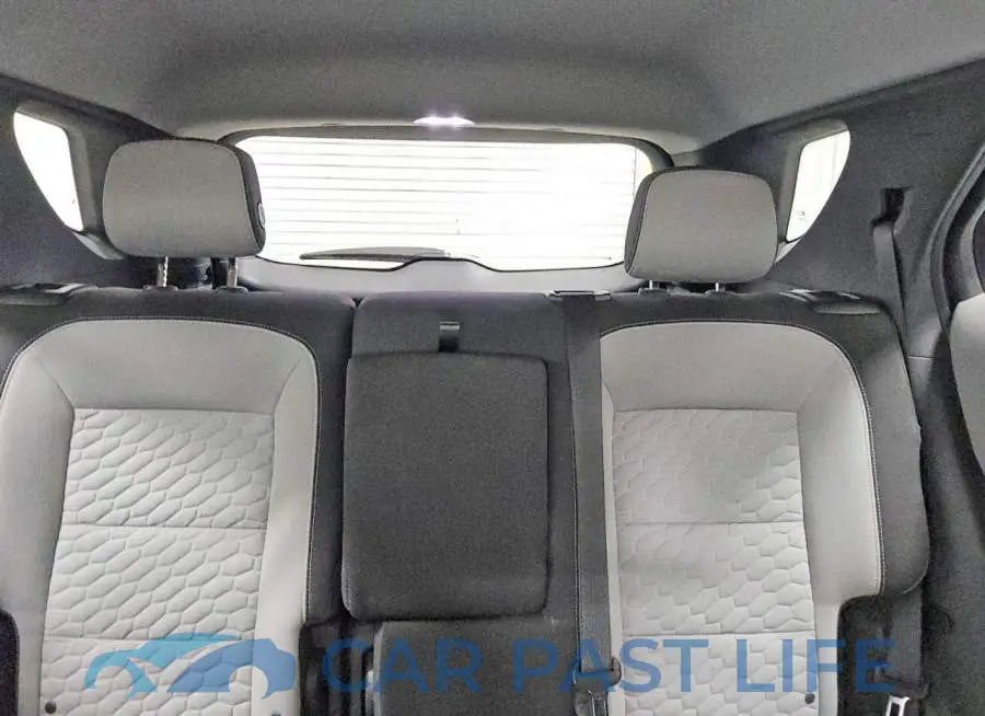 3GNAXHEV9KL319526# 10