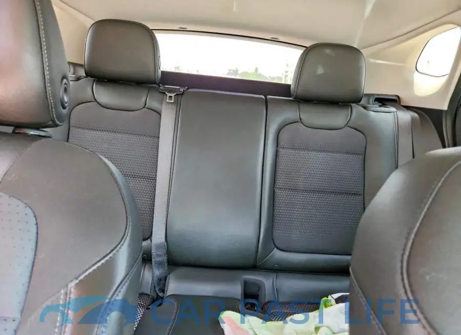 KL77LHEP8SC052422# 10