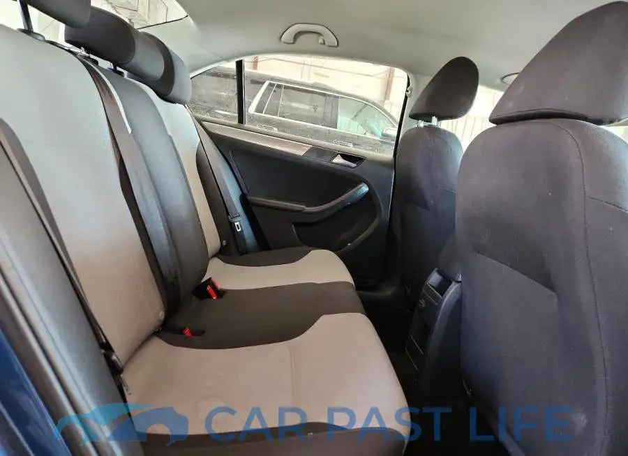 3VW2B7AJ4HM298593# 10