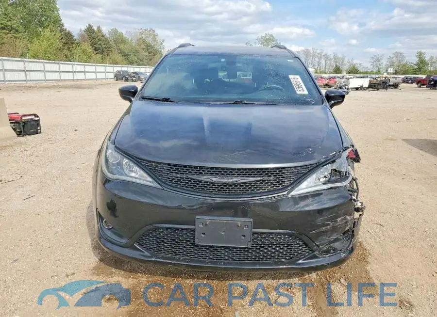 2C4RC1EG7JR168218# 5