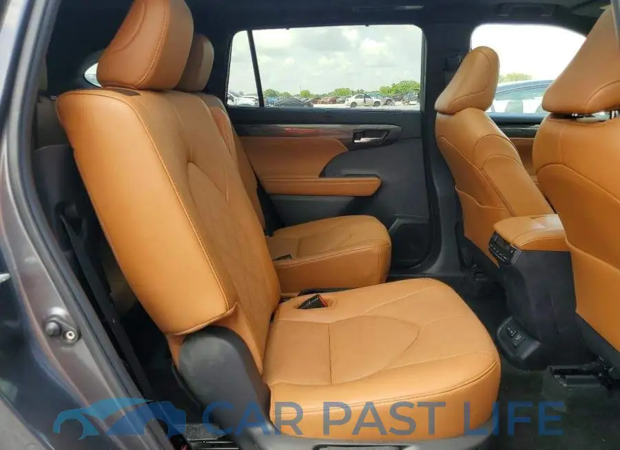 5TDEBRCH8RS619297# 11