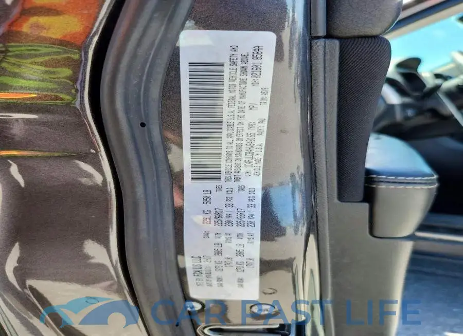 1C4PJLCB4HW640165# 13