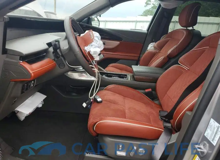 5LMPJ9J44SJ882099# 7