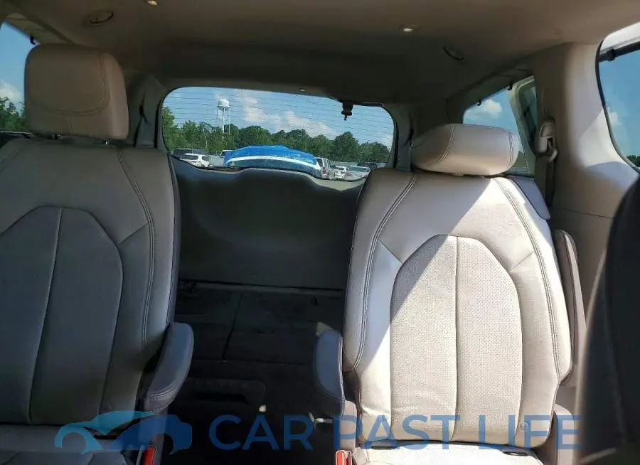 2C4RC1BG7JR172273# 10