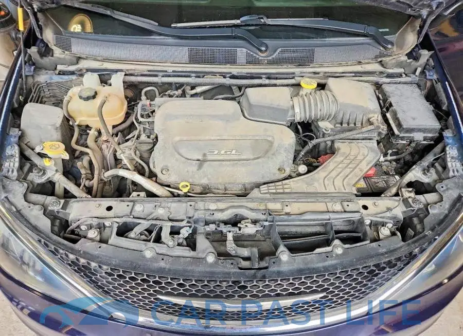 2C4RC1CG5JR274606# 12