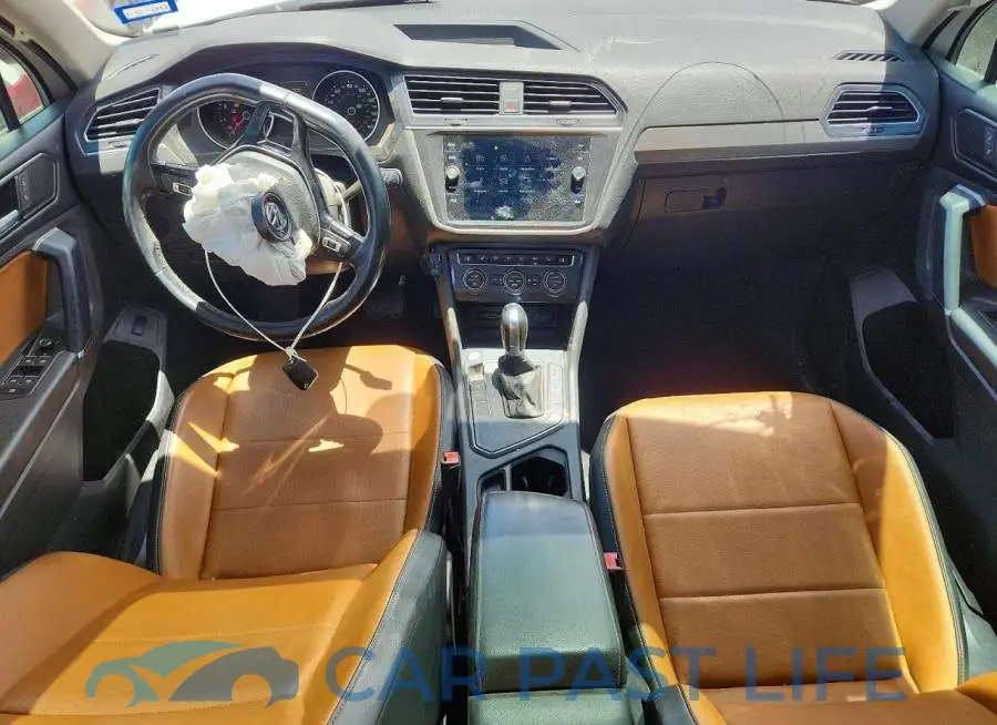 3VV3B7AX2JM161851# 8