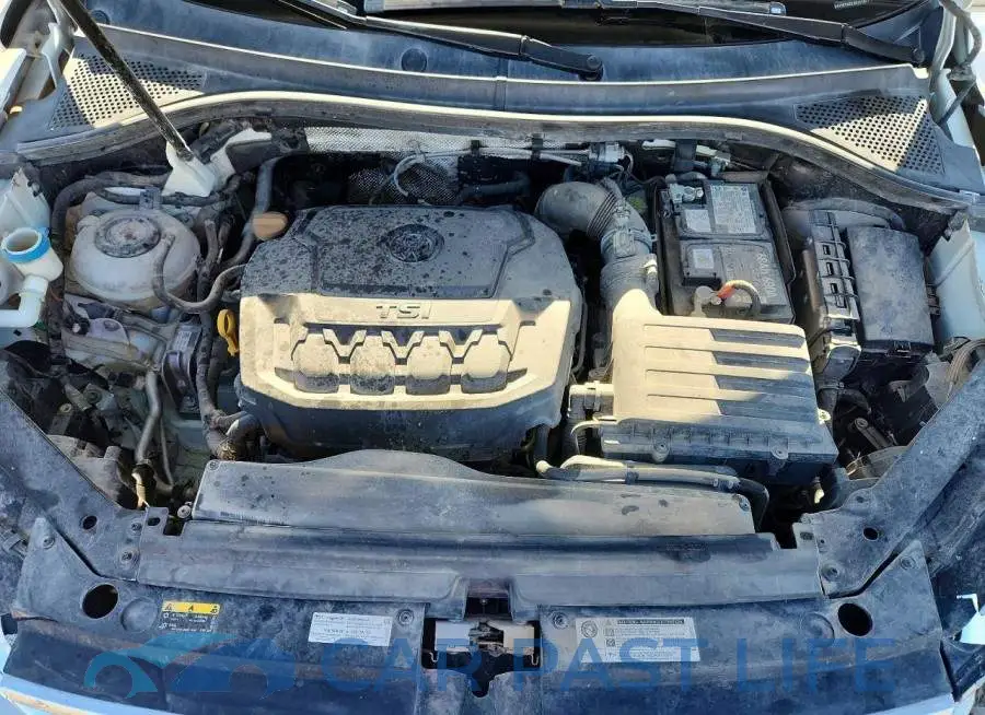3VV3B7AX2JM161851# 12