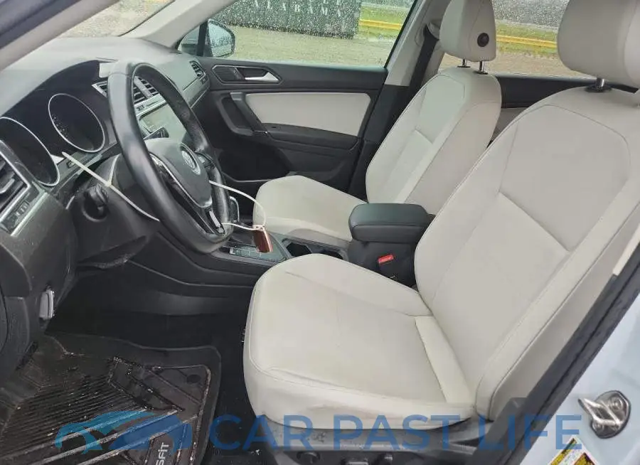 3VV3B7AX6JM200084# 7