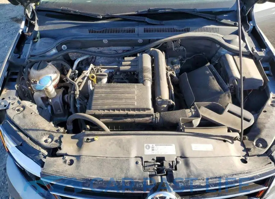 3VWDB7AJ2HM267304# 11