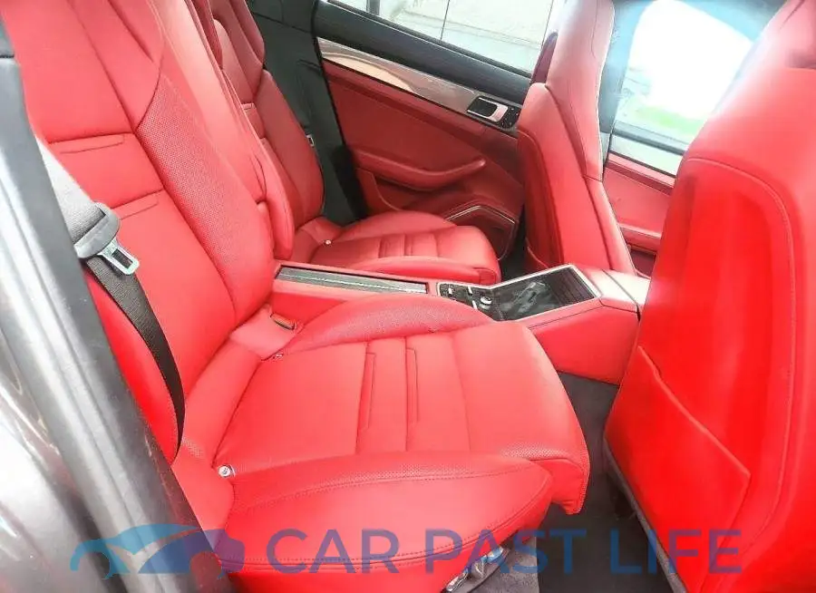 WP0AB2A75JL132600# 10