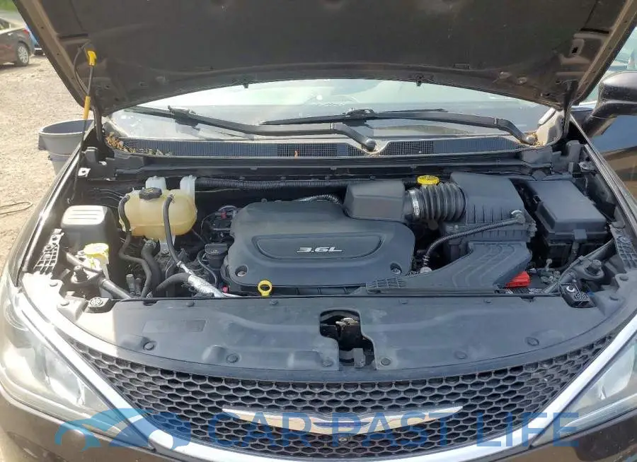2C4RC1EG7JR114014# 12
