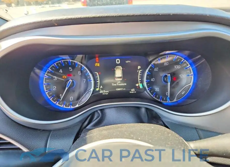 2C4RC1EG8JR228961# 9