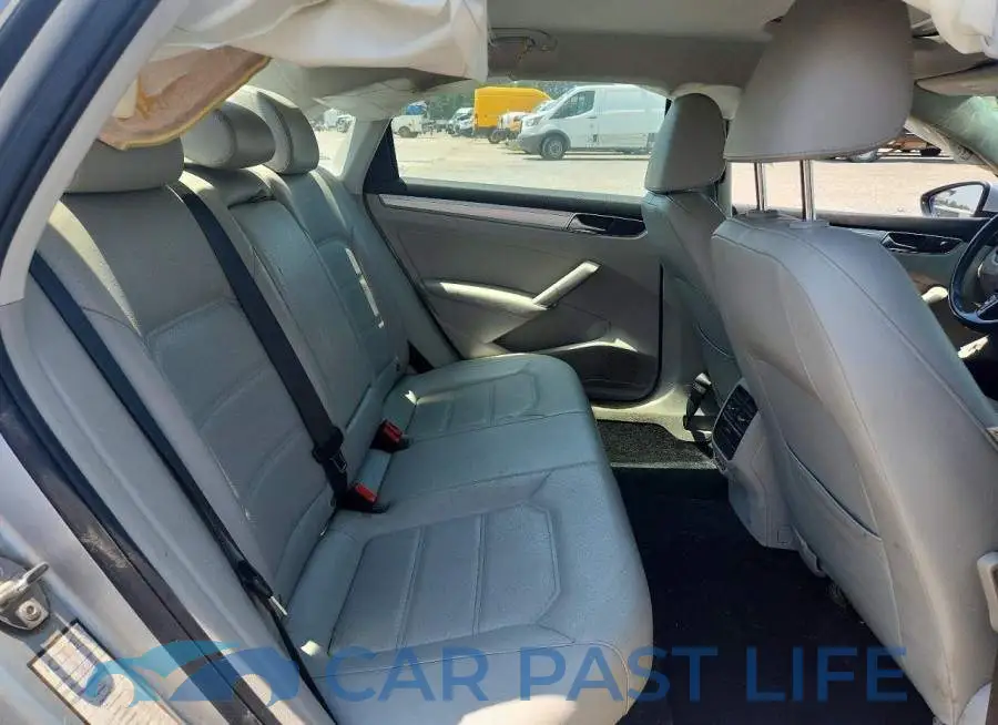1VWLA7A32KC009566# 10