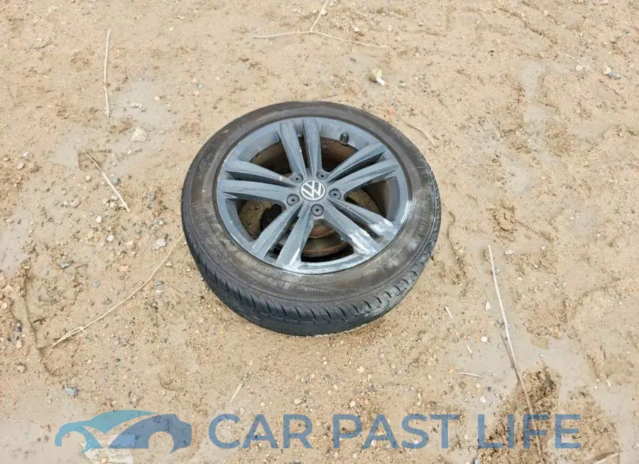 3VW7M7BUXPM022345# 12
