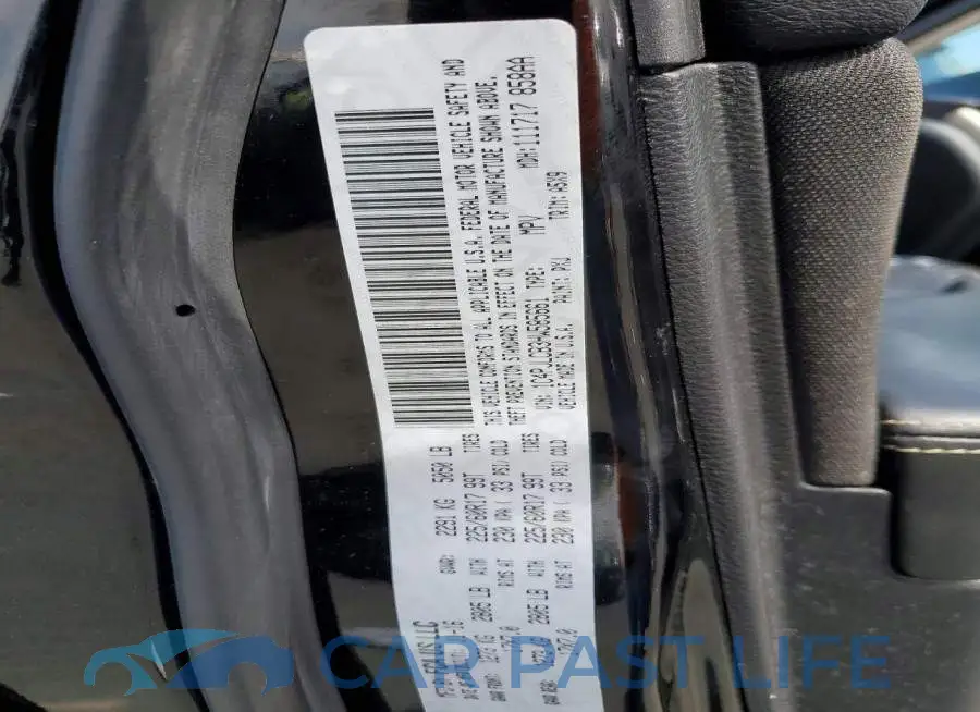 1C4PJLCB3HW585661# 12
