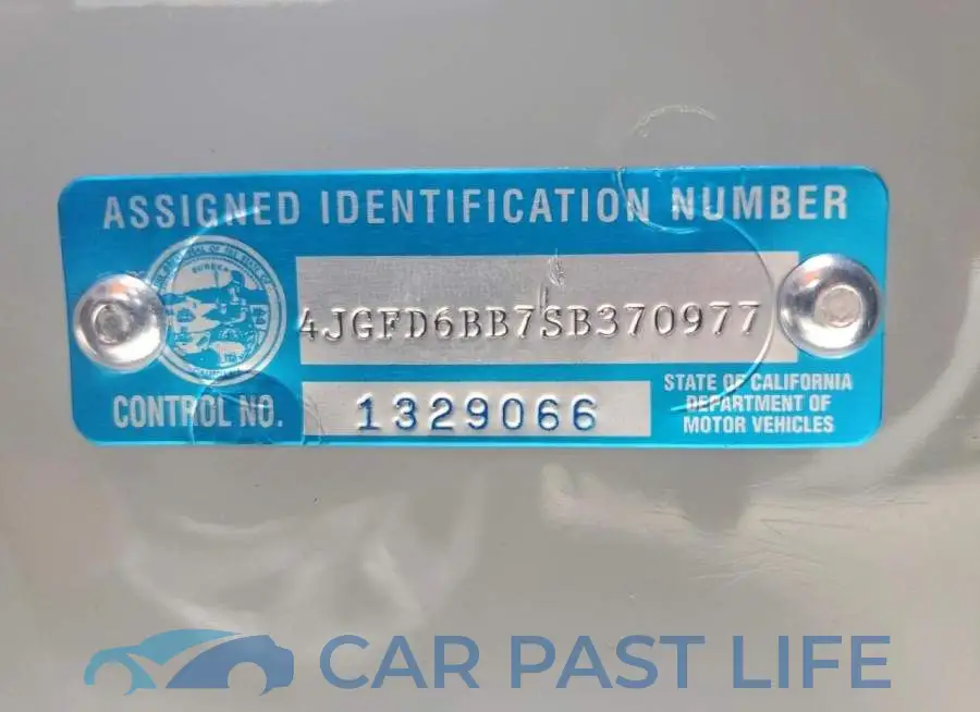 4JGFD6BB7SB370977# 13