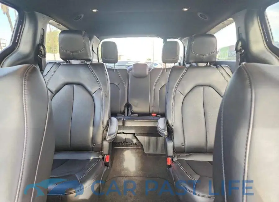 2C4RC1BG8TR250594# 10