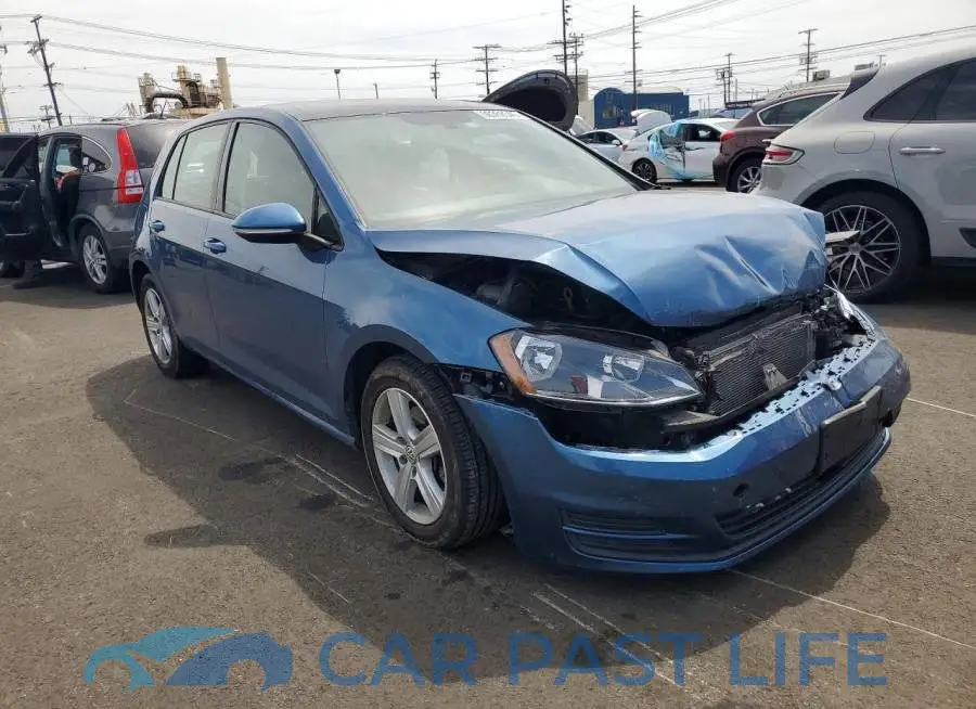 3VW117AU2HM074618# 4