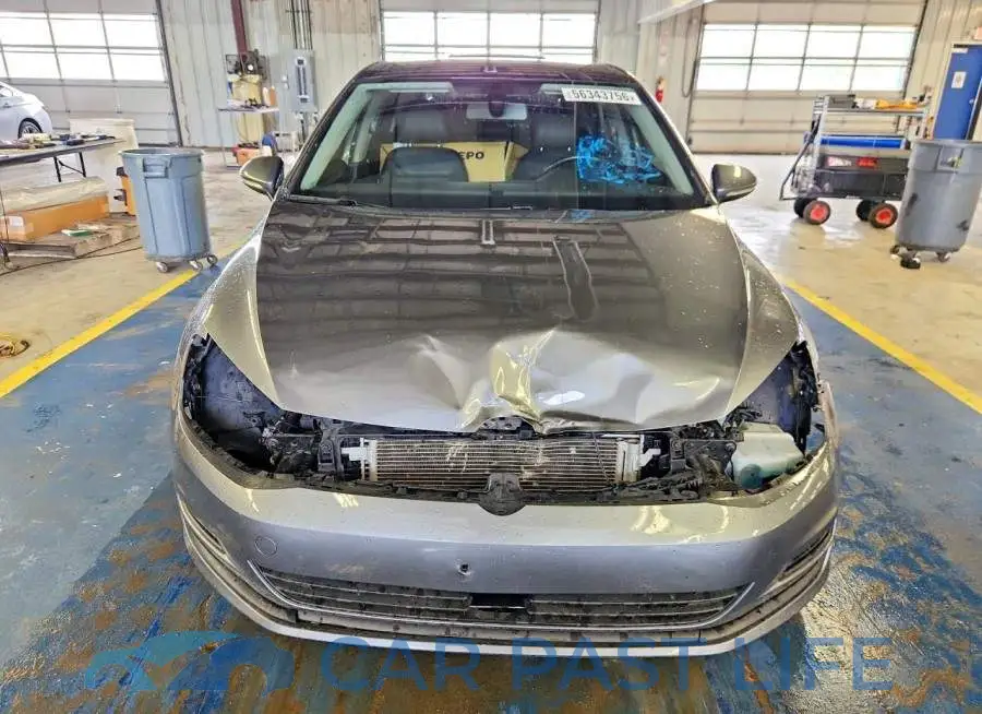 3VW217AU5HM025546# 5