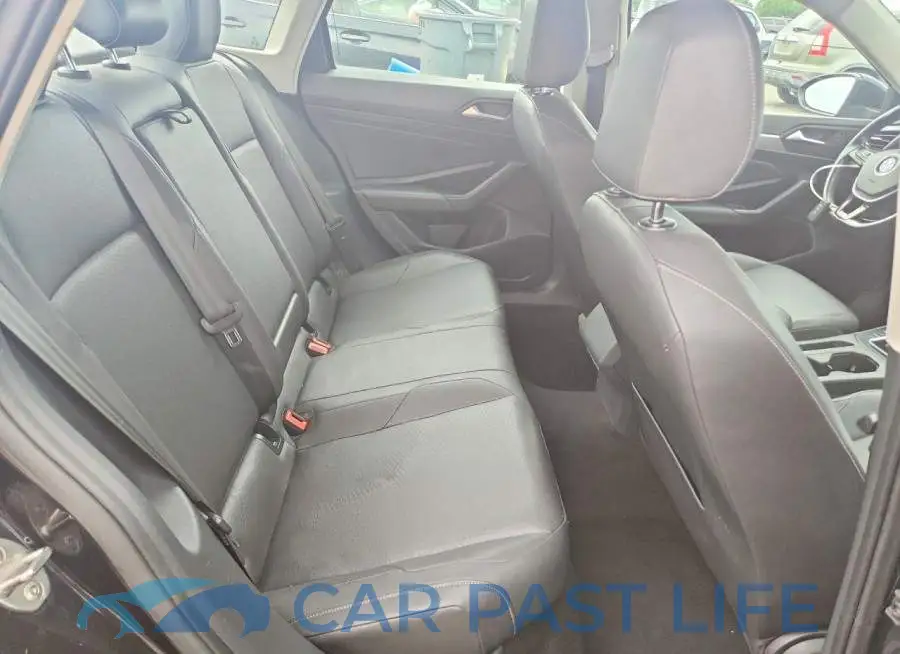 3VWCB7BU8KM176355# 10