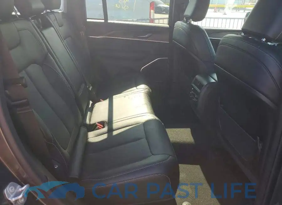 1C4RJHBR8TC260860# 11