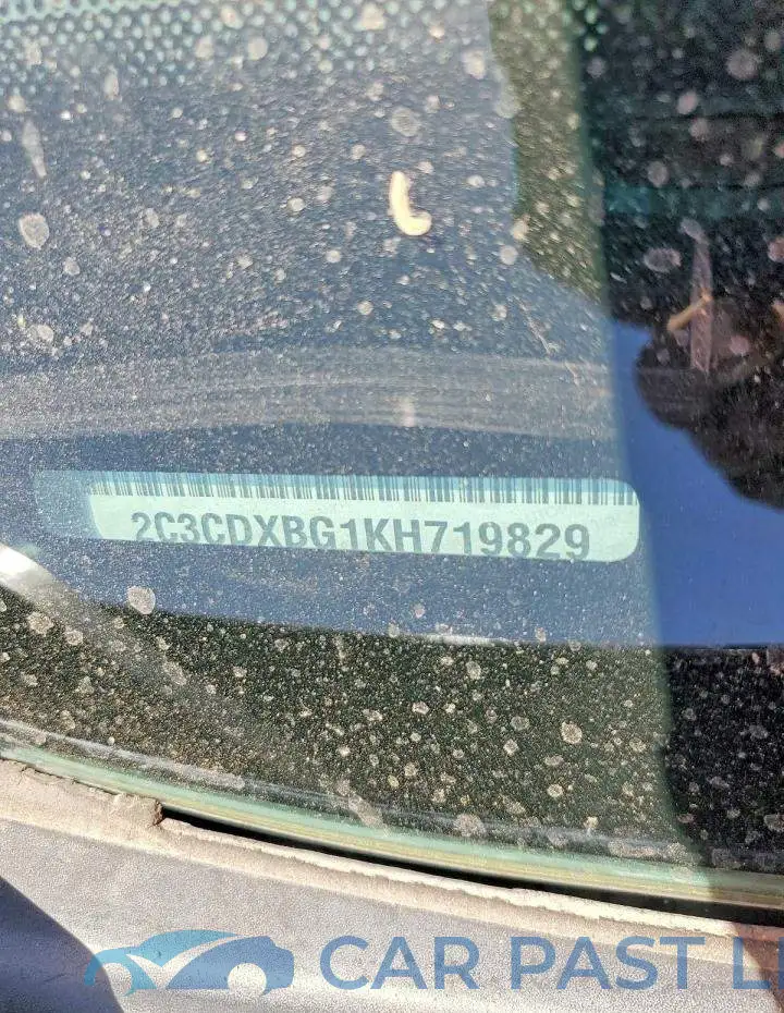 2C3CDXBG1KH719829# 13