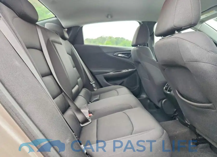 1G1ZD5ST6SF139378# 10