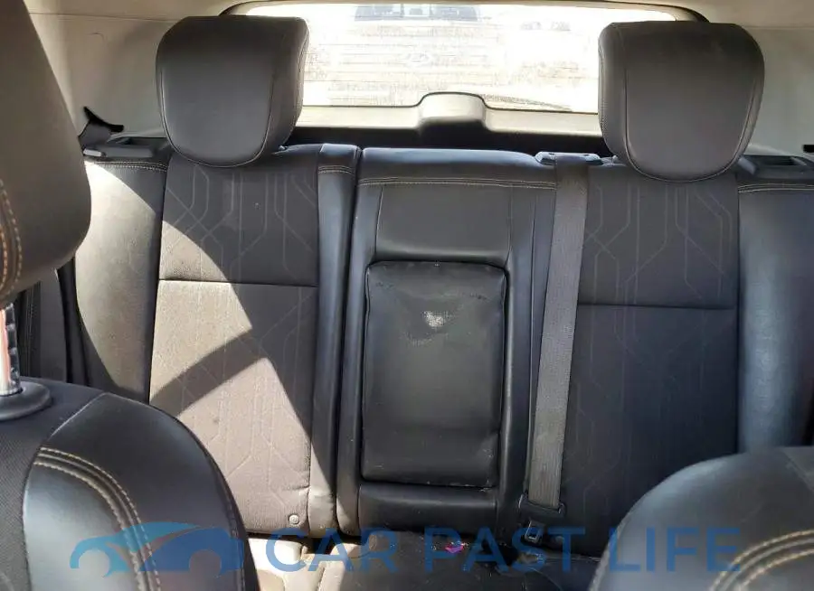 KL7CJPSB1MB352643# 10