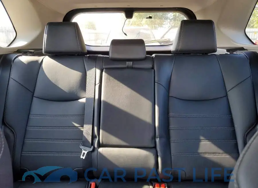 2T3A1RFV6LC131945# 10
