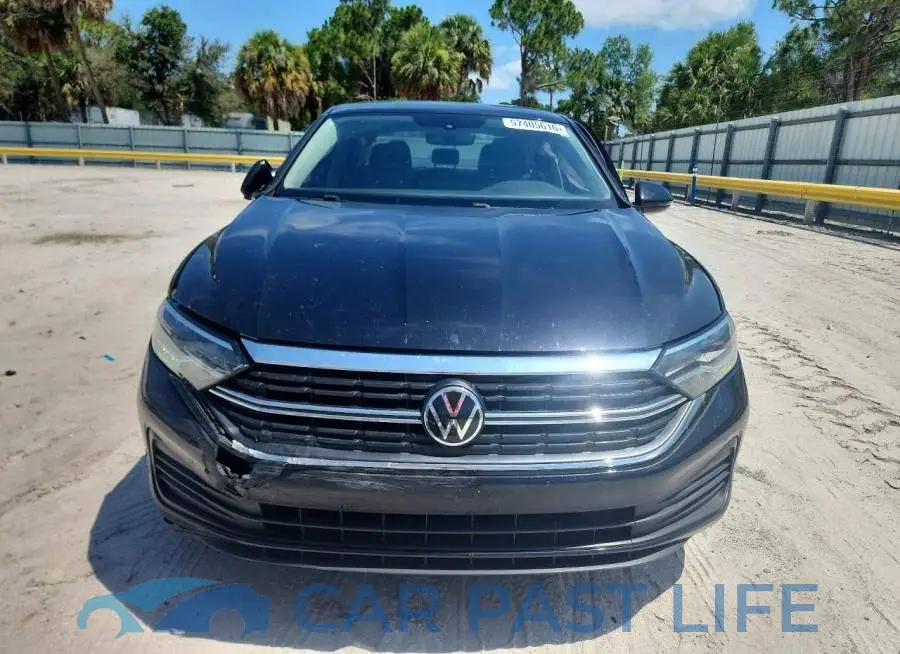 3VW5M7BU8PM045176# 5