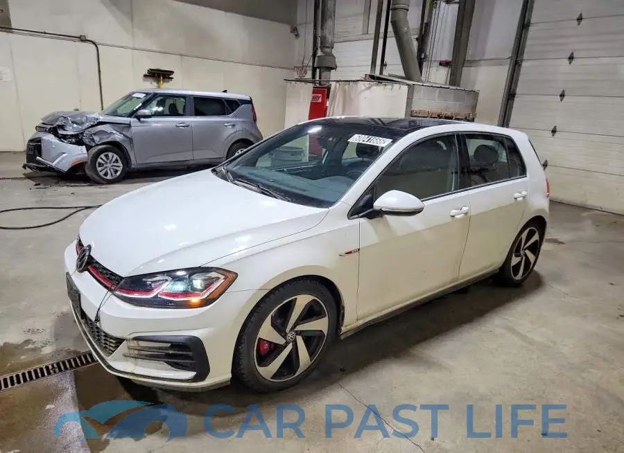 3VW5T7AU0KM029826# 1