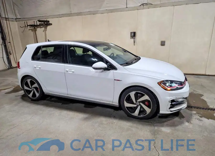 3VW5T7AU0KM029826# 4