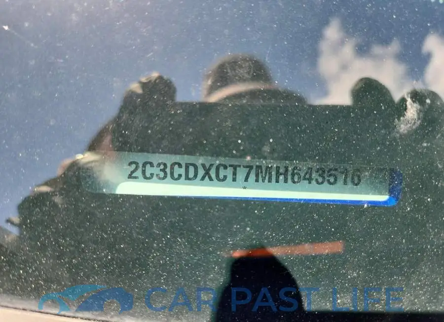 2C3CDXCT7MH643516# 13