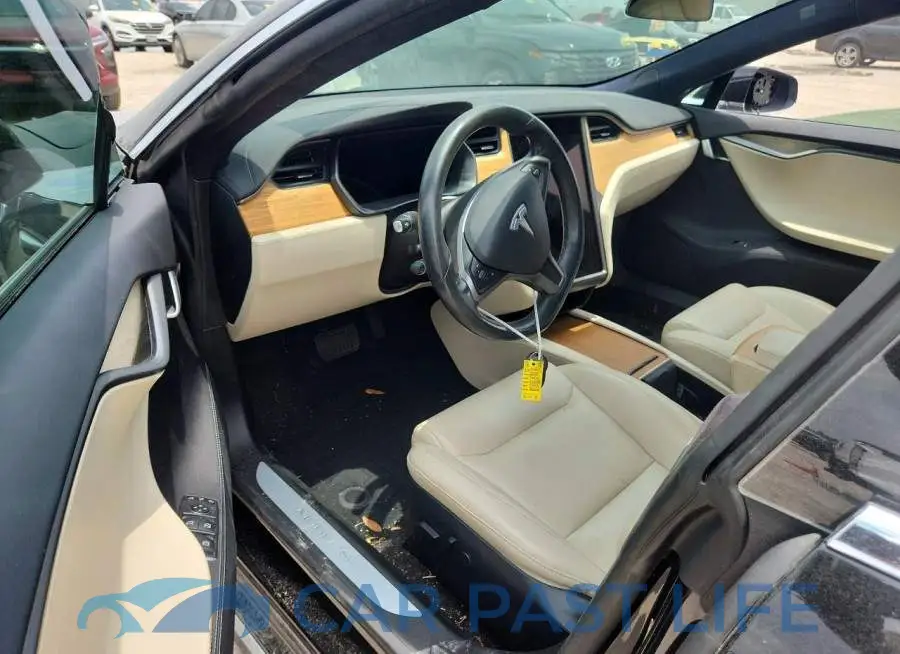 5YJSA1E22LF399943# 8