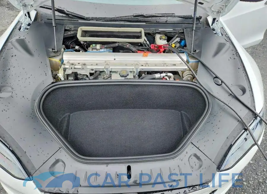 5YJSA1E5XPF511887# 11