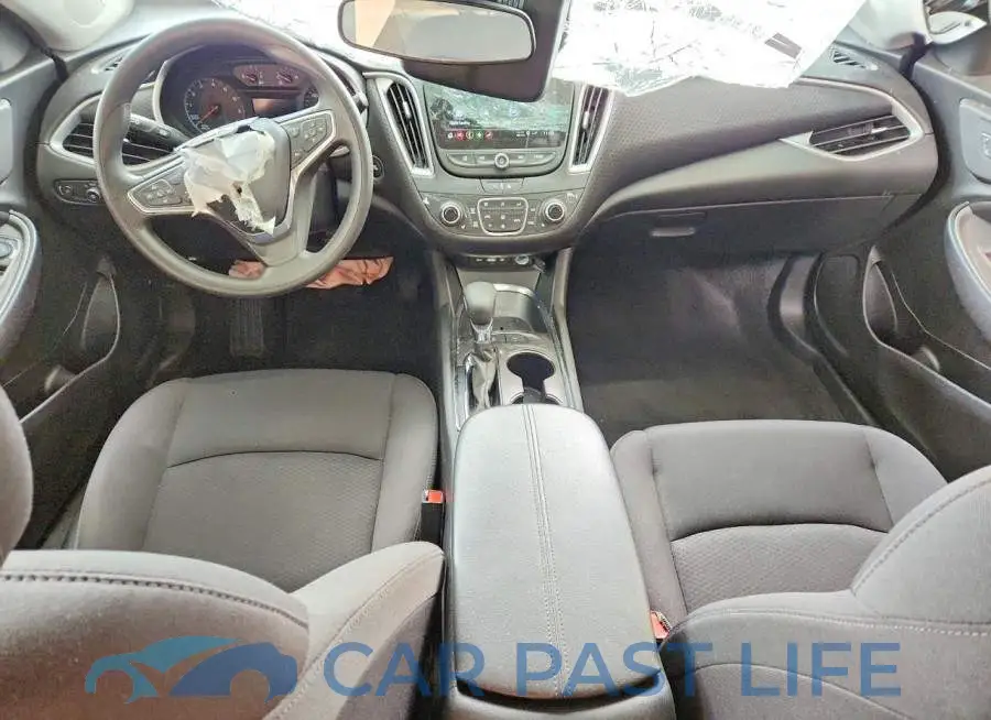 1G1ZD5ST0SF136752# 8