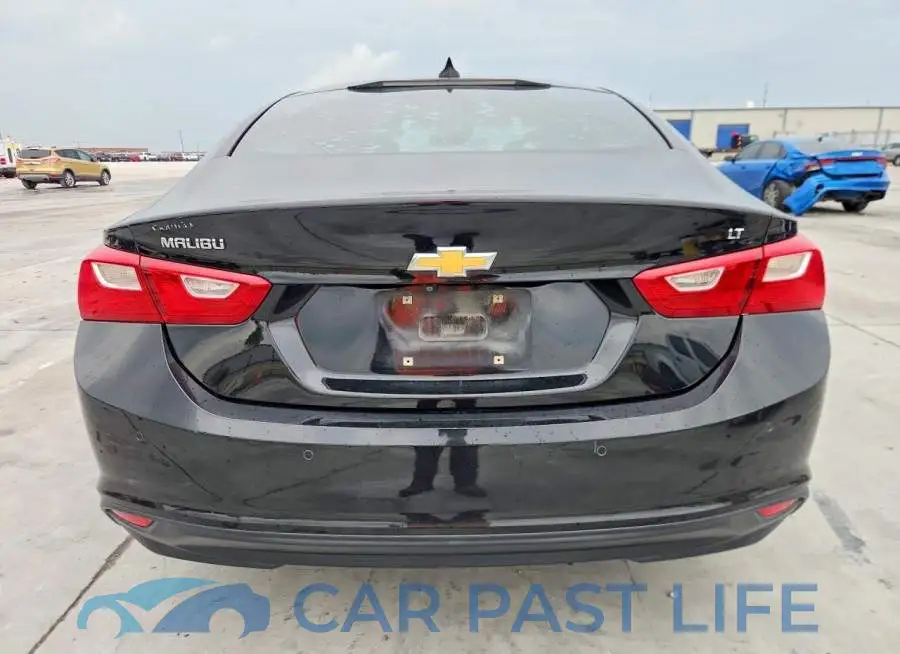 1G1ZD5ST3JF285672# 6