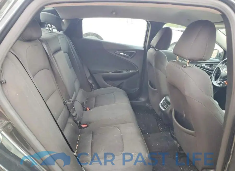 1G1ZD5ST6JF117217# 10