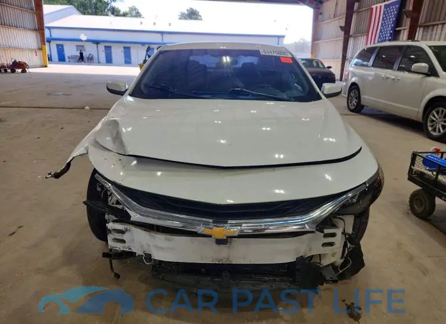 1G1ZD5ST7KF135985# 5