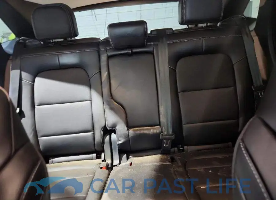 1FMCU9J90NUB25143# 10