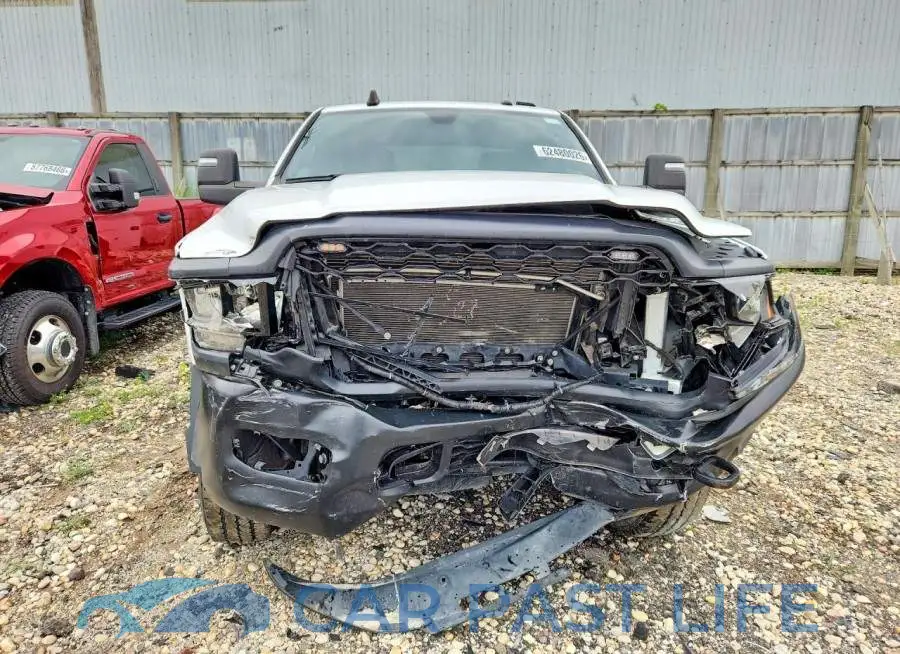 3C7WR5HJ5RG176404# 5