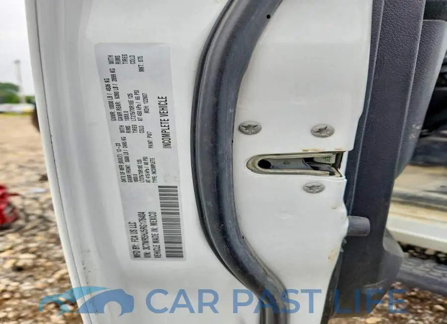 3C7WR5HJ5RG176404# 12