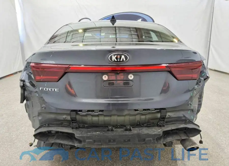 3KPF24AD6ME406570# 6