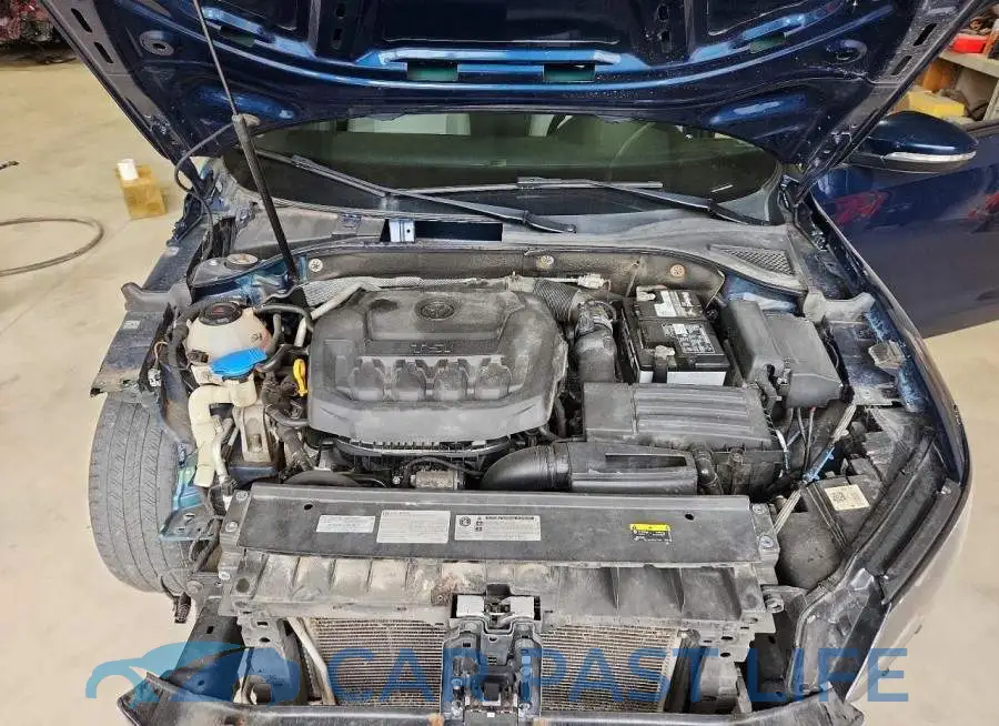 1VWLA7A35KC004720# 11