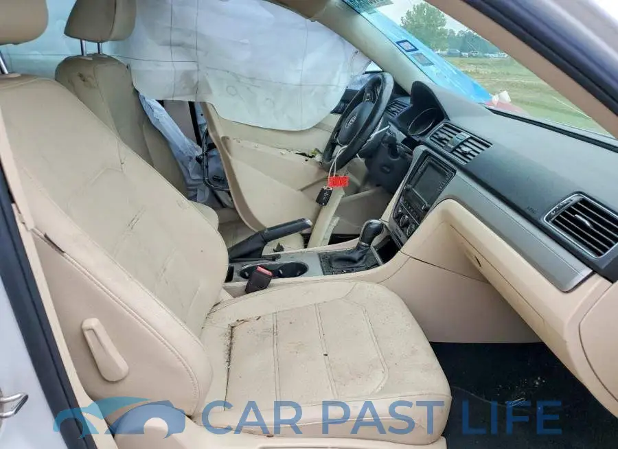 1VWLA7A35KC014485# 7