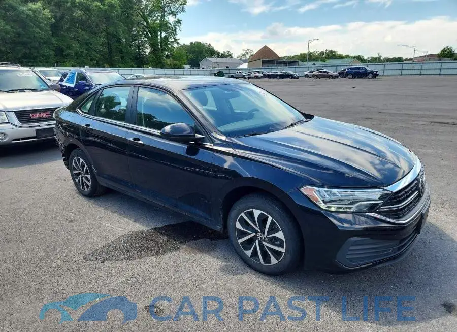 3VW5M7BU9PM005589# 4
