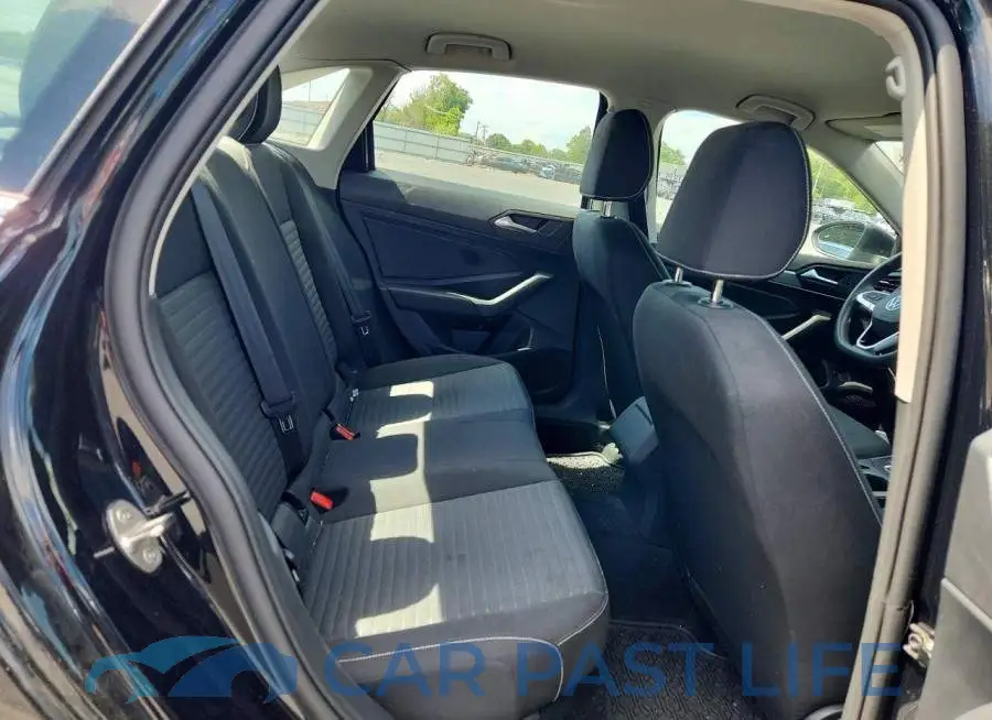 3VW5M7BU9PM005589# 10