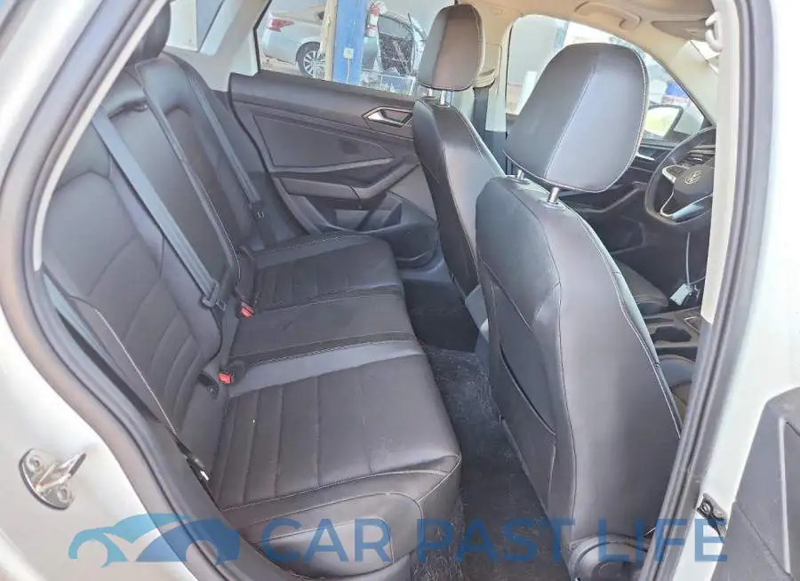 3VW7M7BU8PM054517# 10